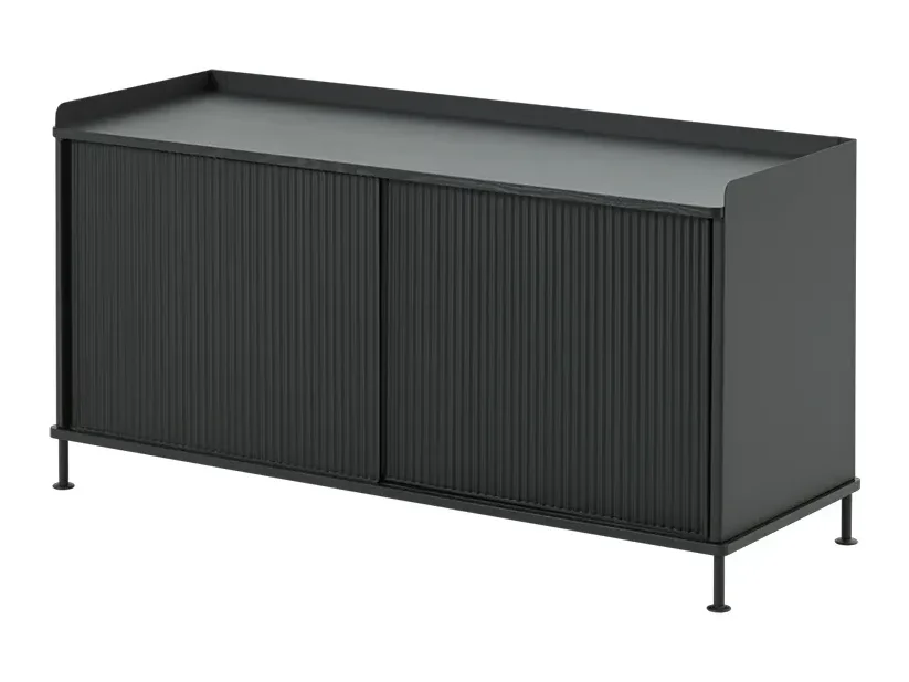 Muuto Enfold sideboard 124 cm i svart stål med ek i topp och bas